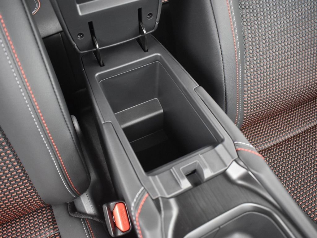 New 2026 Nissan Kicks SR w/ Illumination Package AWD/4WD image 25