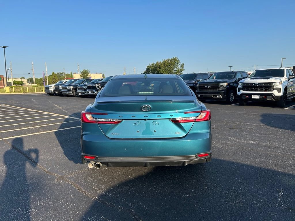 Used 2025 Toyota Camry SE FWD image 10