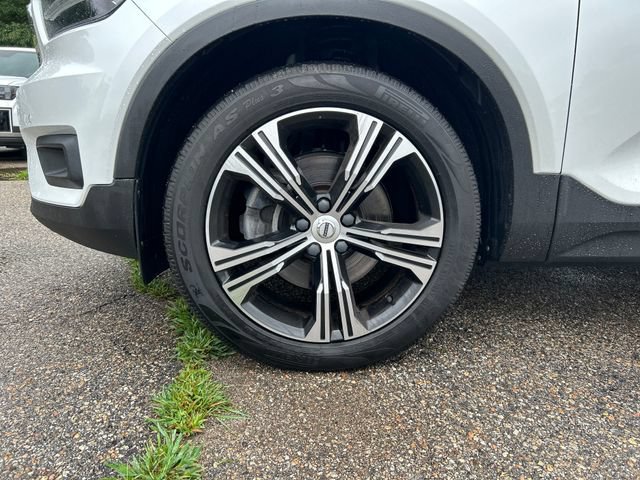 Used 2021 Volvo XC40 T5 Inscription w/ Protection Package Premier AWD/4WD image 10