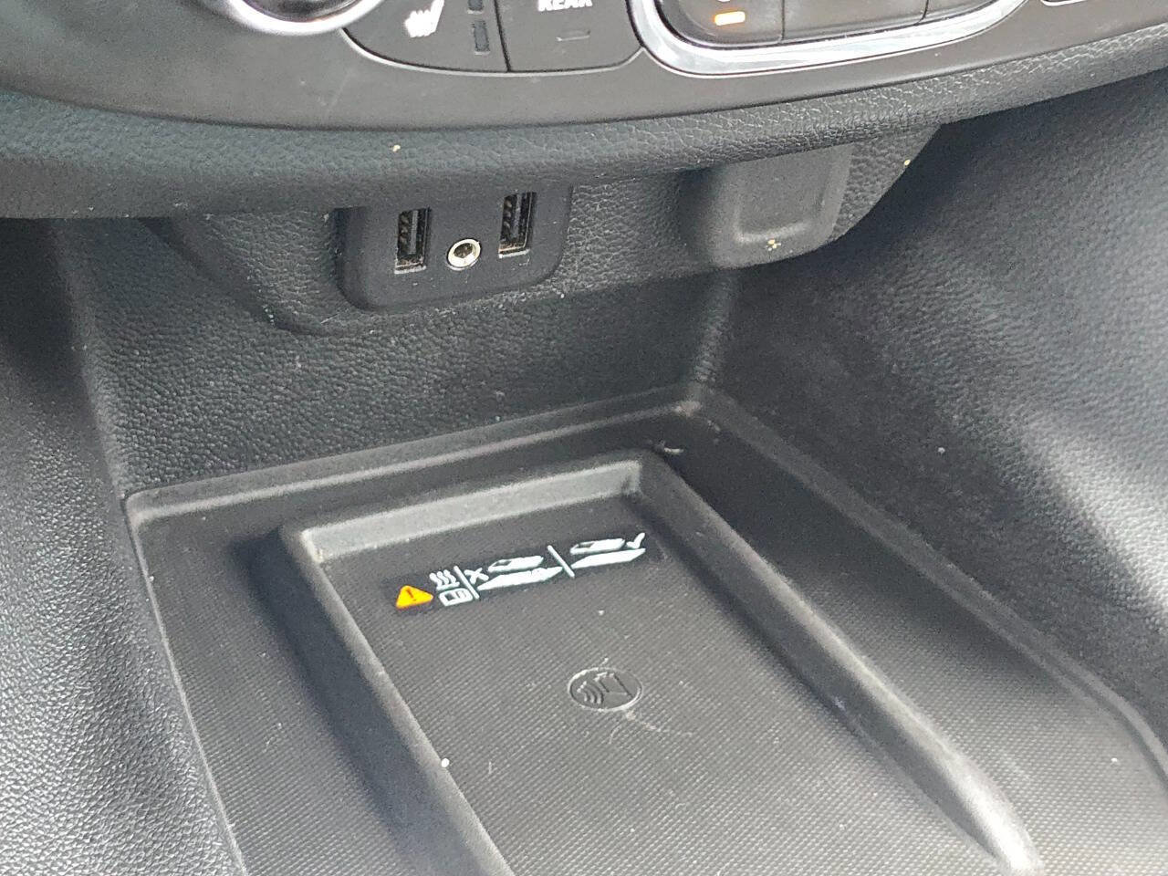 Used 2018 Chevrolet Traverse Premier w/ Driver Confidence II Package image 22