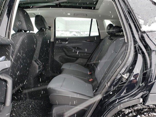 New 2026 Volkswagen Tiguan SE image 8