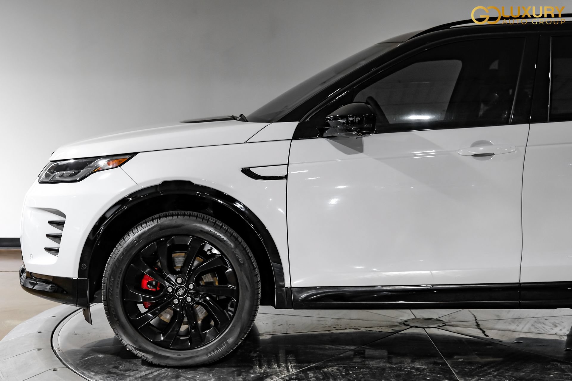 Used 2024 Land Rover Discovery Sport Dynamic SE AWD/4WD image 15