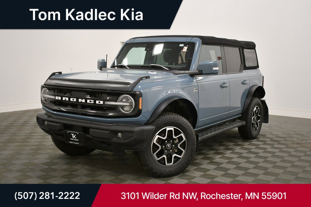 Used 2022 Ford Bronco Outer Banks image 1