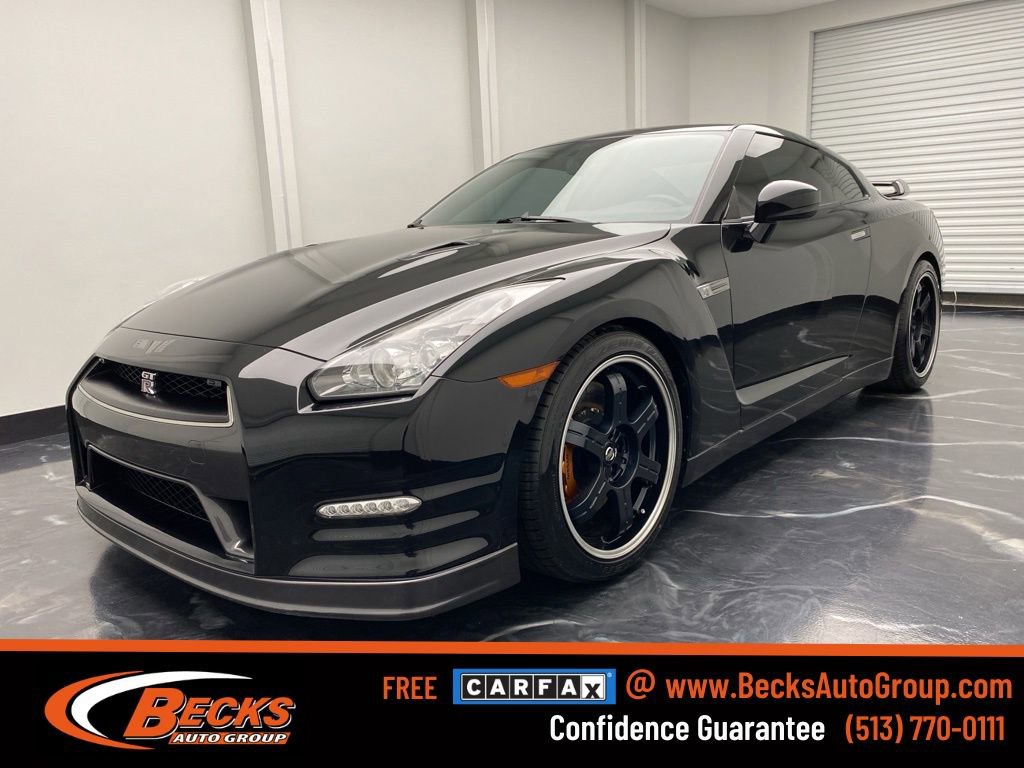 Used 2013 Nissan GT-R AWD/4WD image 1