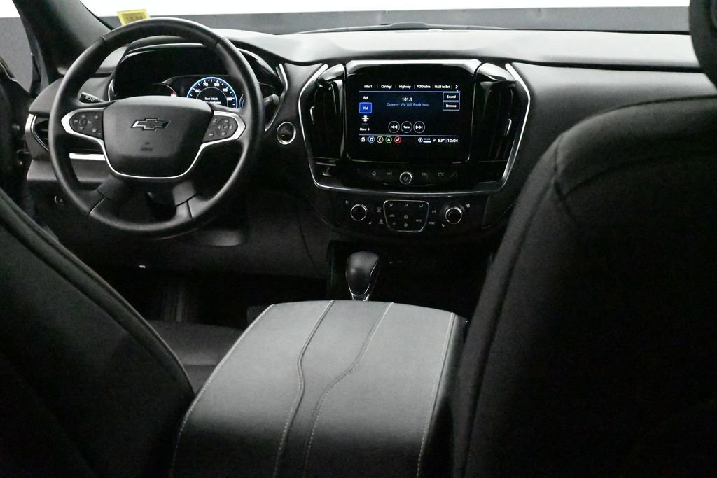 Used 2023 Chevrolet Traverse Premier w/ Redline Edition AWD/4WD image 14