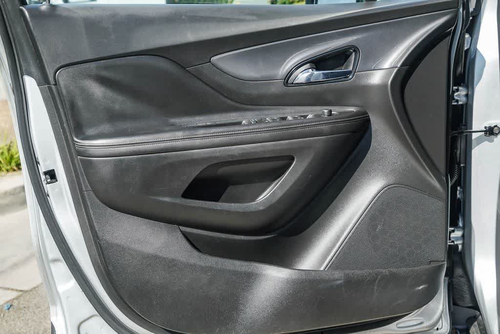Used 2019 Buick Encore Sport Touring FWD image 19