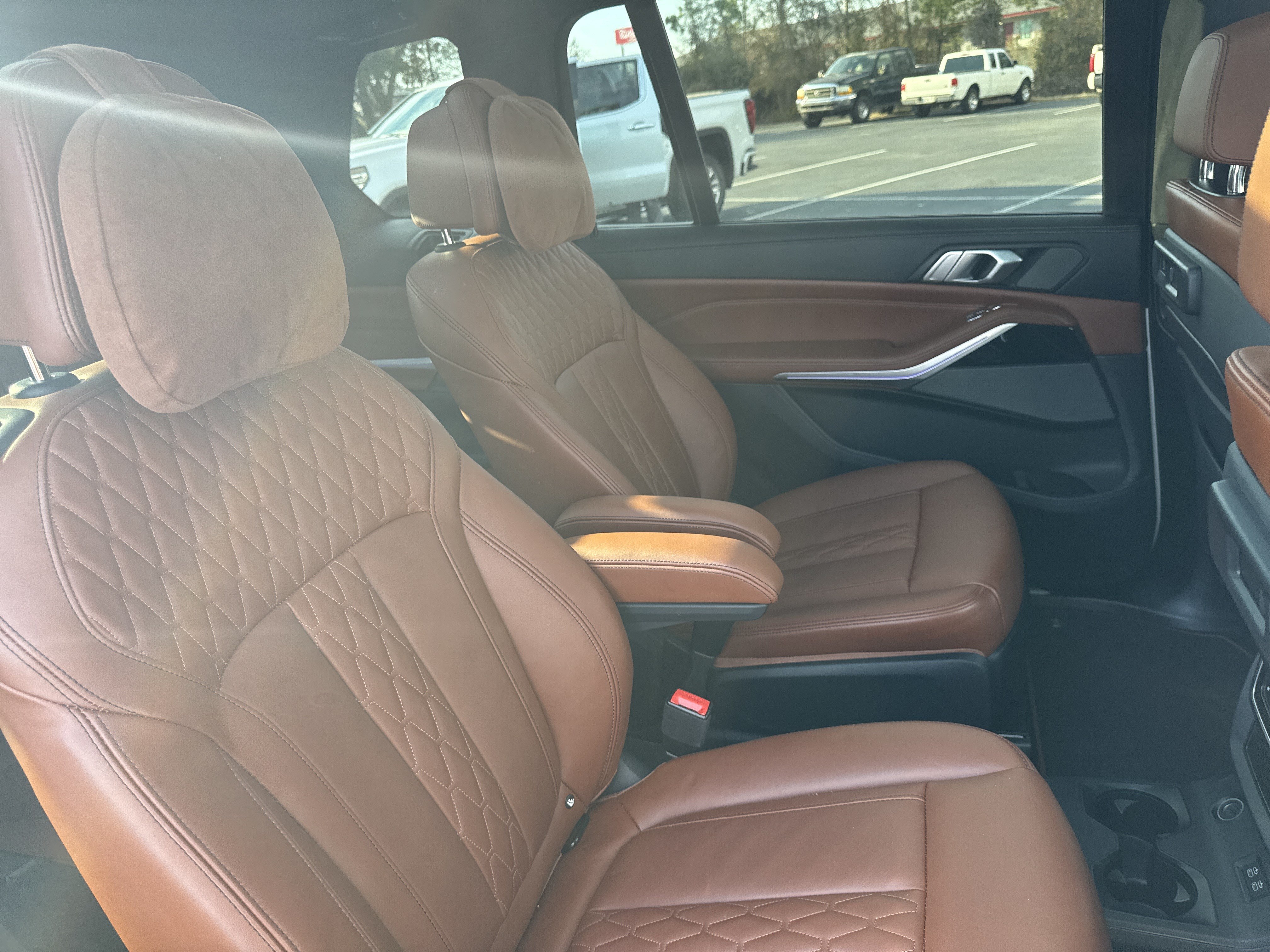 Used 2022 BMW ALPINA XB7 AWD/4WD image 34
