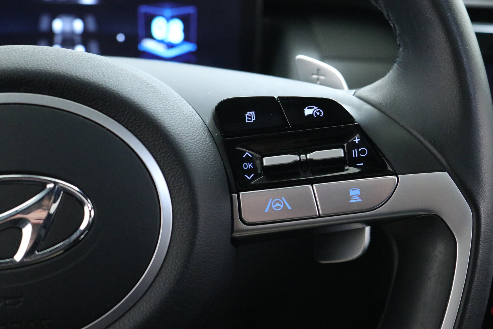 Used 2024 Hyundai Santa Cruz Limited image 14