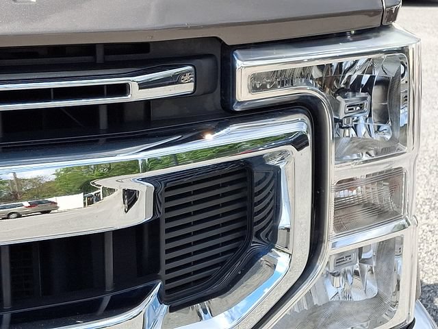 Used 2020 Ford F350 XLT w/ XLT Premium Package AWD/4WD image 12