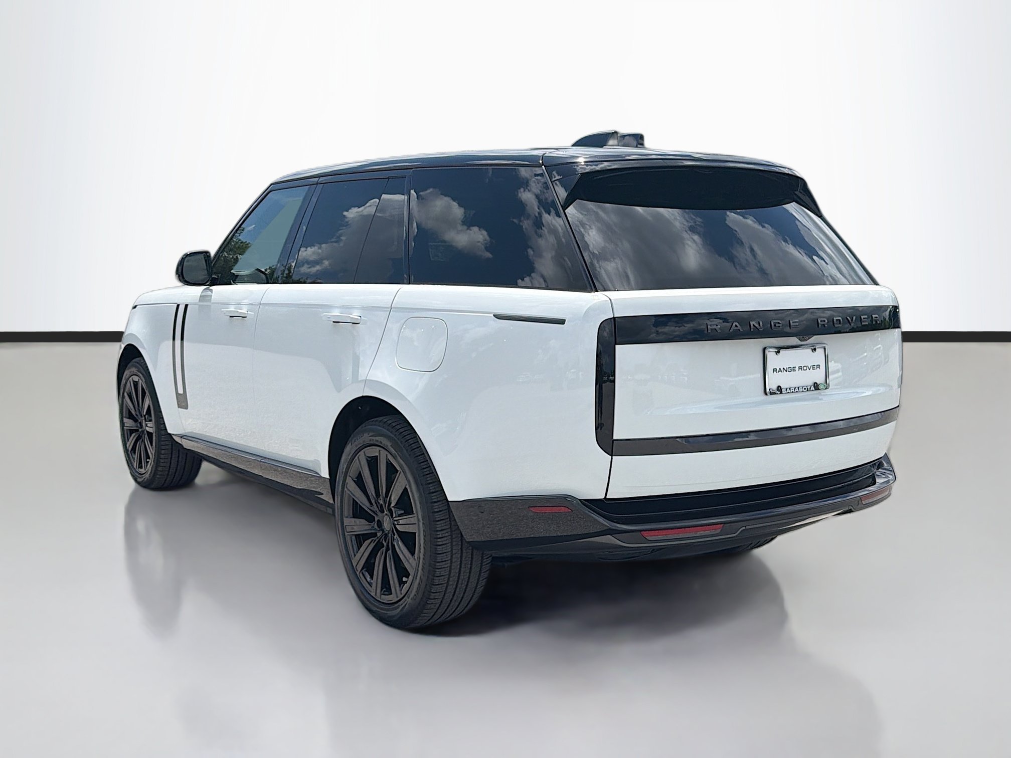 New 2026 Land Rover Range Rover SE AWD/4WD image 3