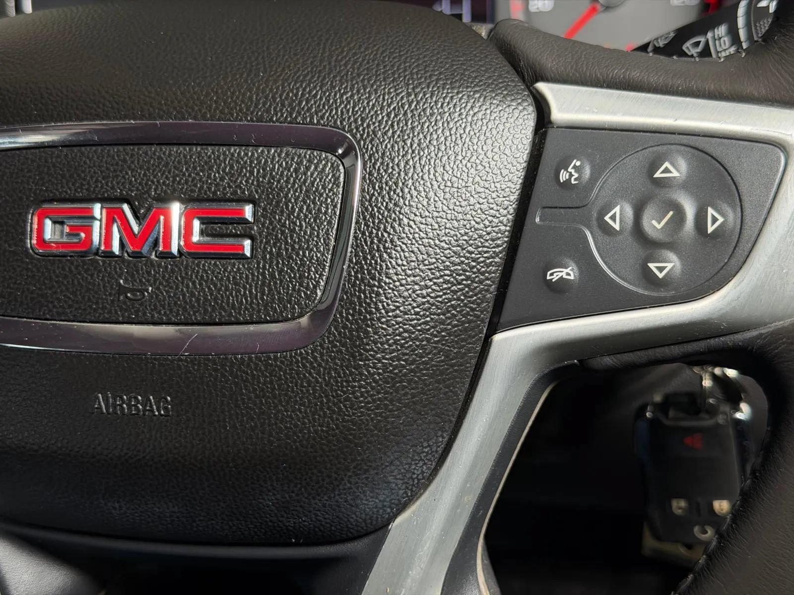 Used 2015 GMC Canyon SLT AWD/4WD image 25