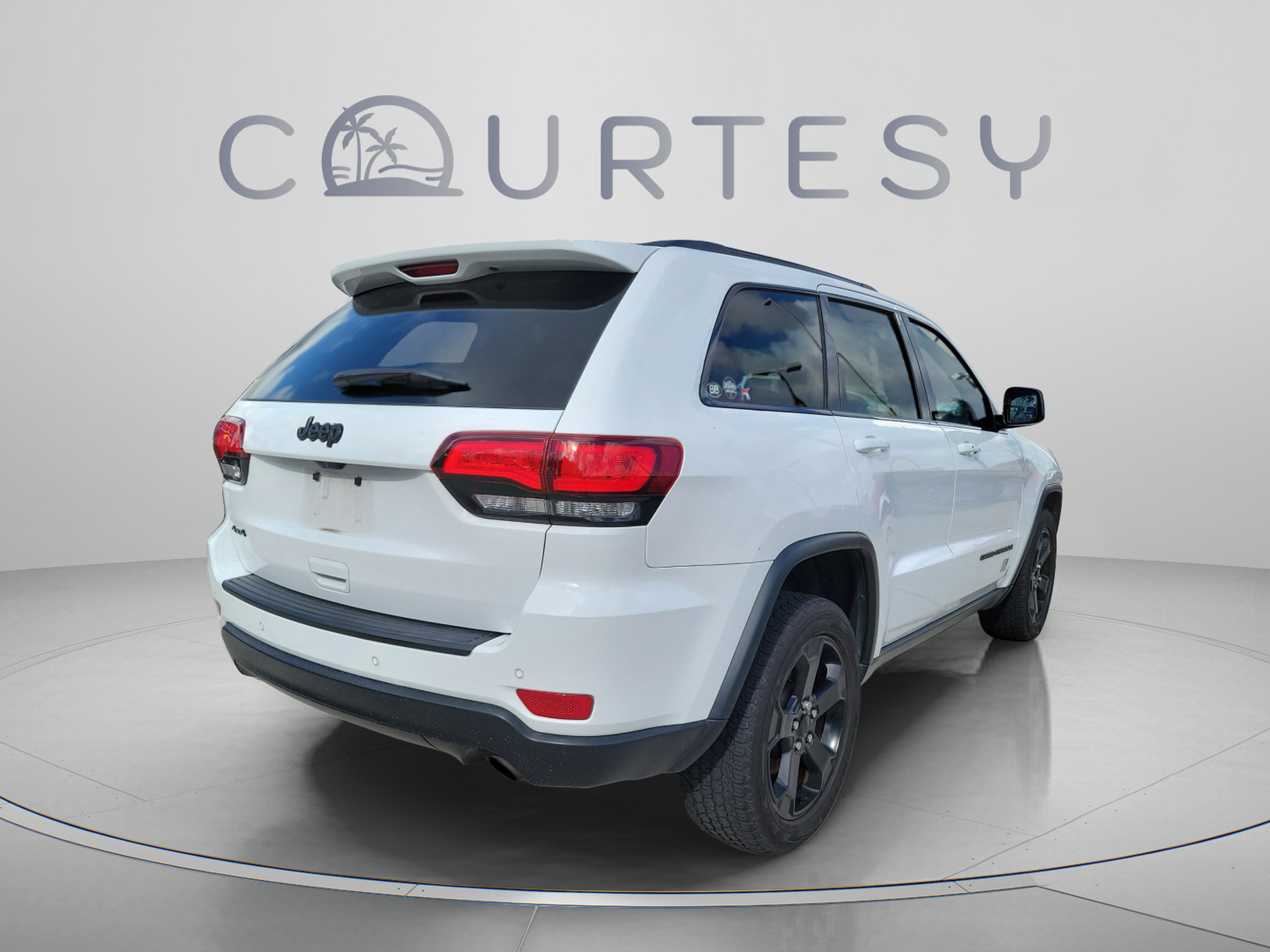 Certified 2021 Jeep Grand Cherokee Freedom Edition AWD/4WD image 3