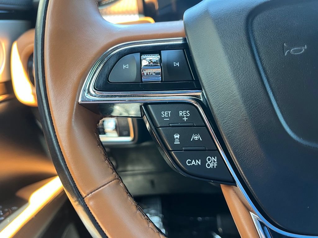 Certified 2022 Lincoln Nautilus Black Label AWD/4WD image 29