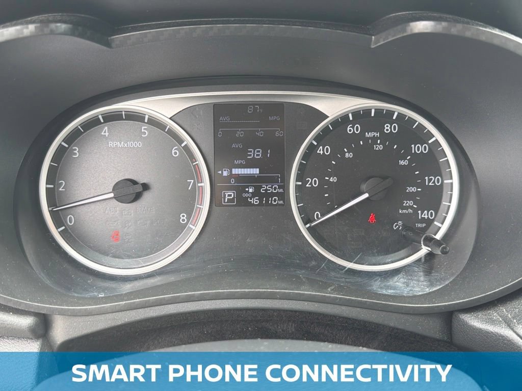 Used 2025 Nissan Versa S FWD image 3