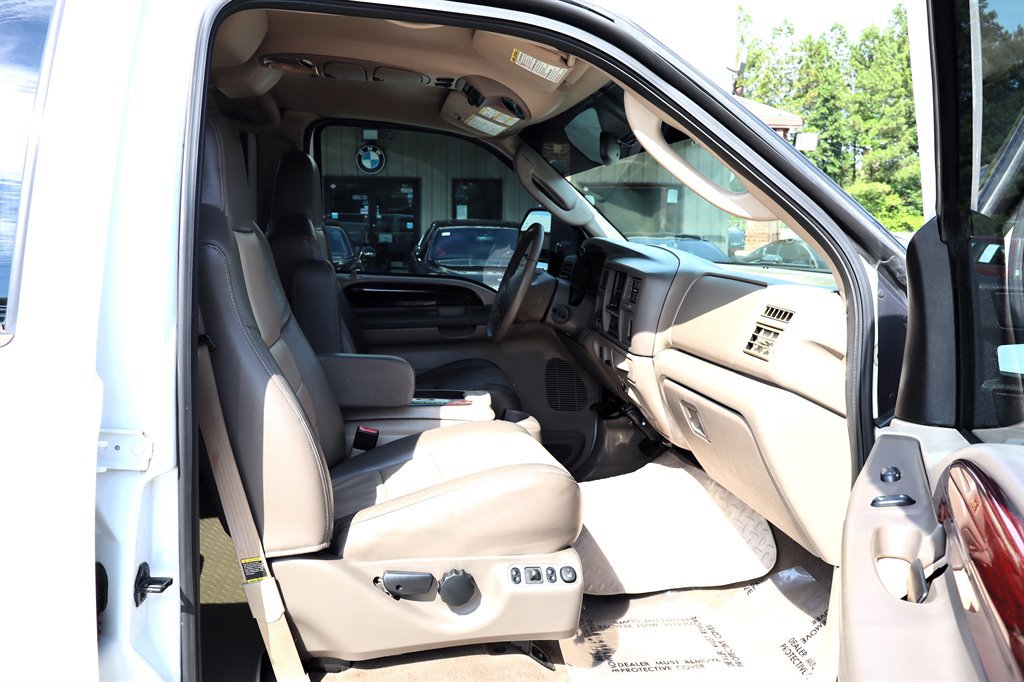 Used 2004 Ford Excursion Eddie Bauer AWD/4WD image 24