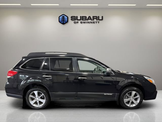 Used 2013 Subaru Outback 3.6R Limited w/ Special Appearance Pkg AWD/4WD image 6