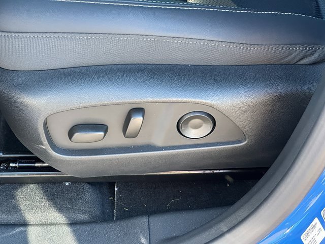 New 2025 GMC Terrain Elevation w/ Elevation Premium Package image 18