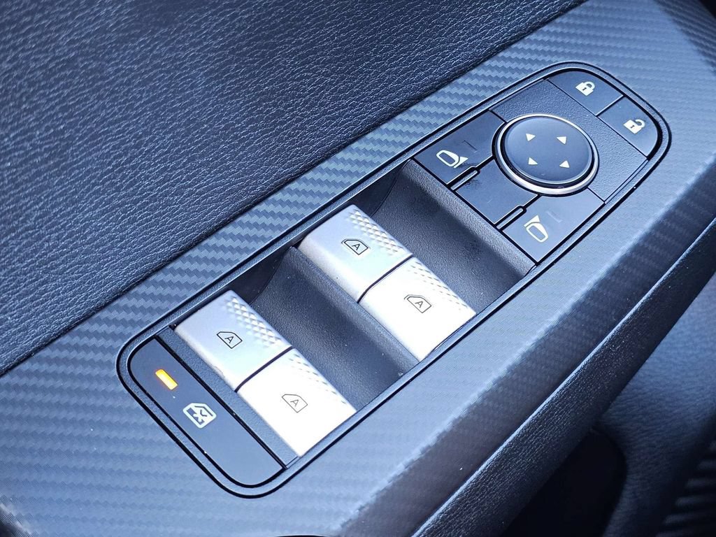 Used 2022 Mitsubishi Outlander SE FWD image 26