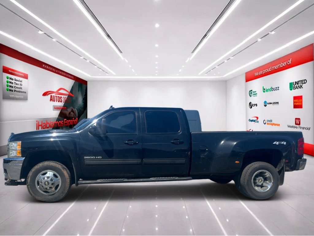 Used 2011 Chevrolet Silverado 3500 LTZ w/ LTZ Plus Package AWD/4WD image 3