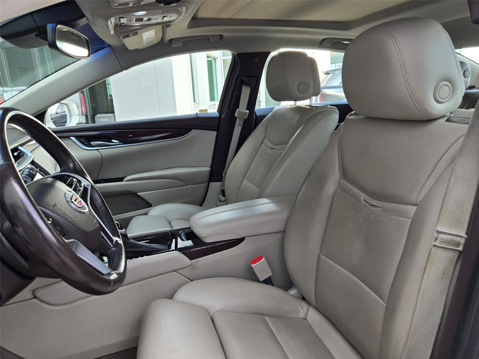Used 2013 Cadillac XTS Premium FWD image 27