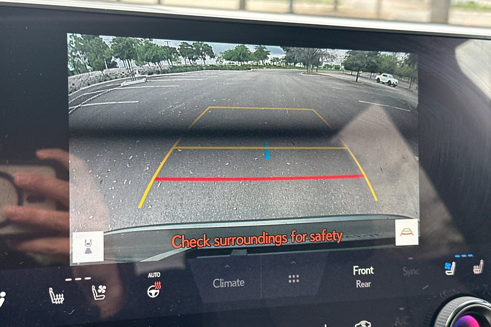 Certified 2023 Lexus RX 350h w/ Cold Area Package image 25