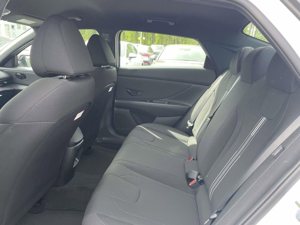 New 2026 Hyundai Elantra Sport image 10