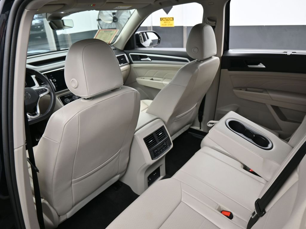 Used 2023 Volkswagen Atlas SEL R-Line image 38