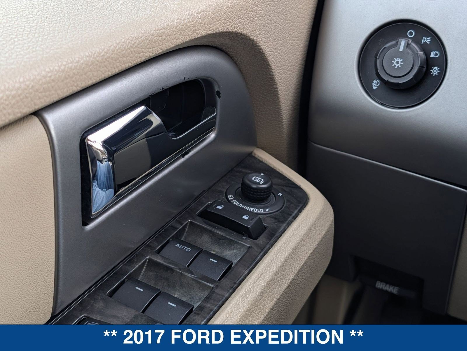 Used 2017 Ford Expedition Limited w/ Equipment Group 301A image 25