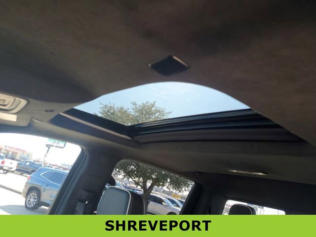 Used 2025 GMC Sierra 2500 AT4X image 16