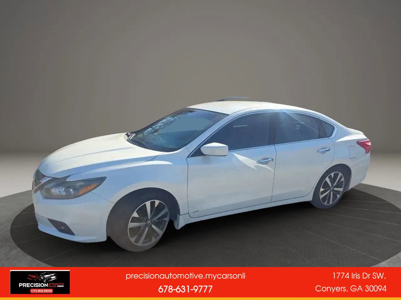 Used 2016 Nissan Altima 2.5 SR w/ LED Appearance Package image 2