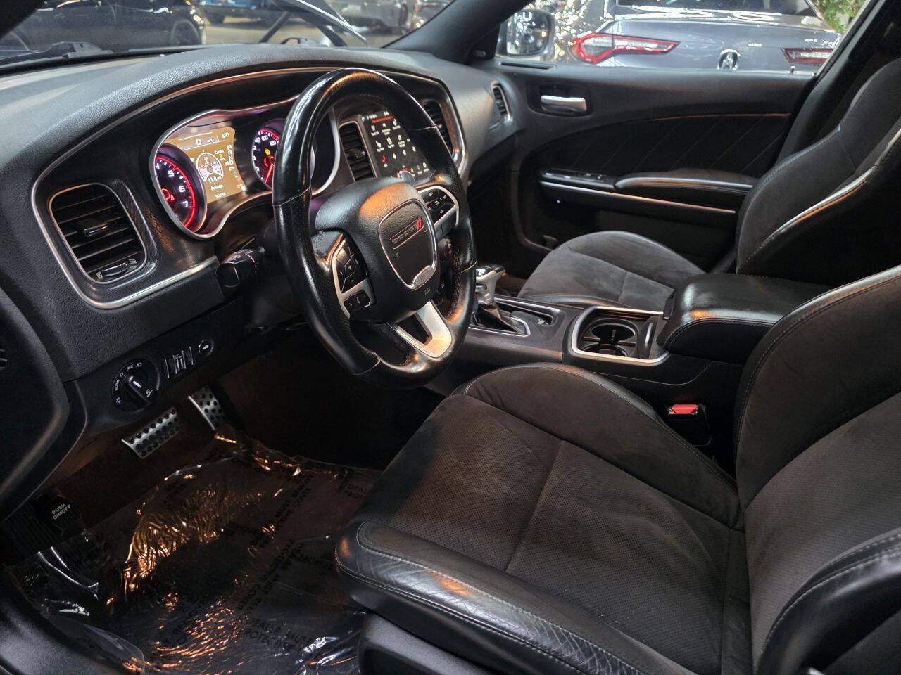 Used 2018 Dodge Charger R/T Scat Pack w/ Dynamics Package RWD image 13