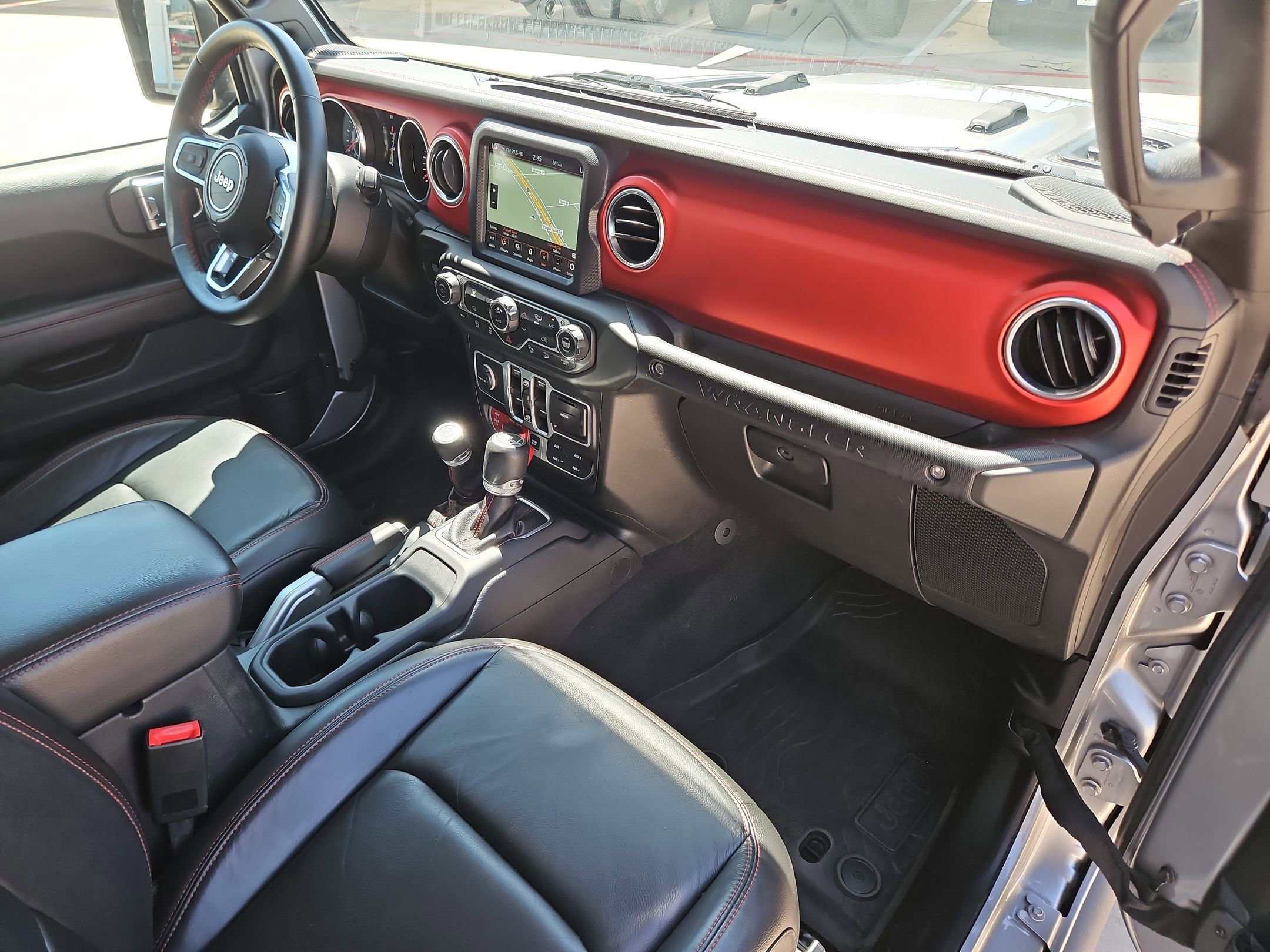 Used 2018 Jeep Wrangler Unlimited Rubicon image 31