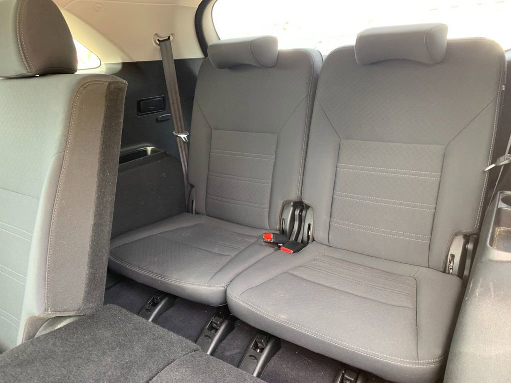 Used 2019 Kia Sorento FWD V6 image 18