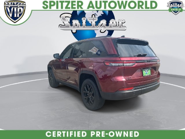 Certified 2024 Jeep Grand Cherokee Altitude AWD/4WD image 8