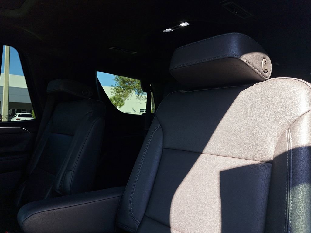 Used 2023 Chevrolet Tahoe Z71 image 10