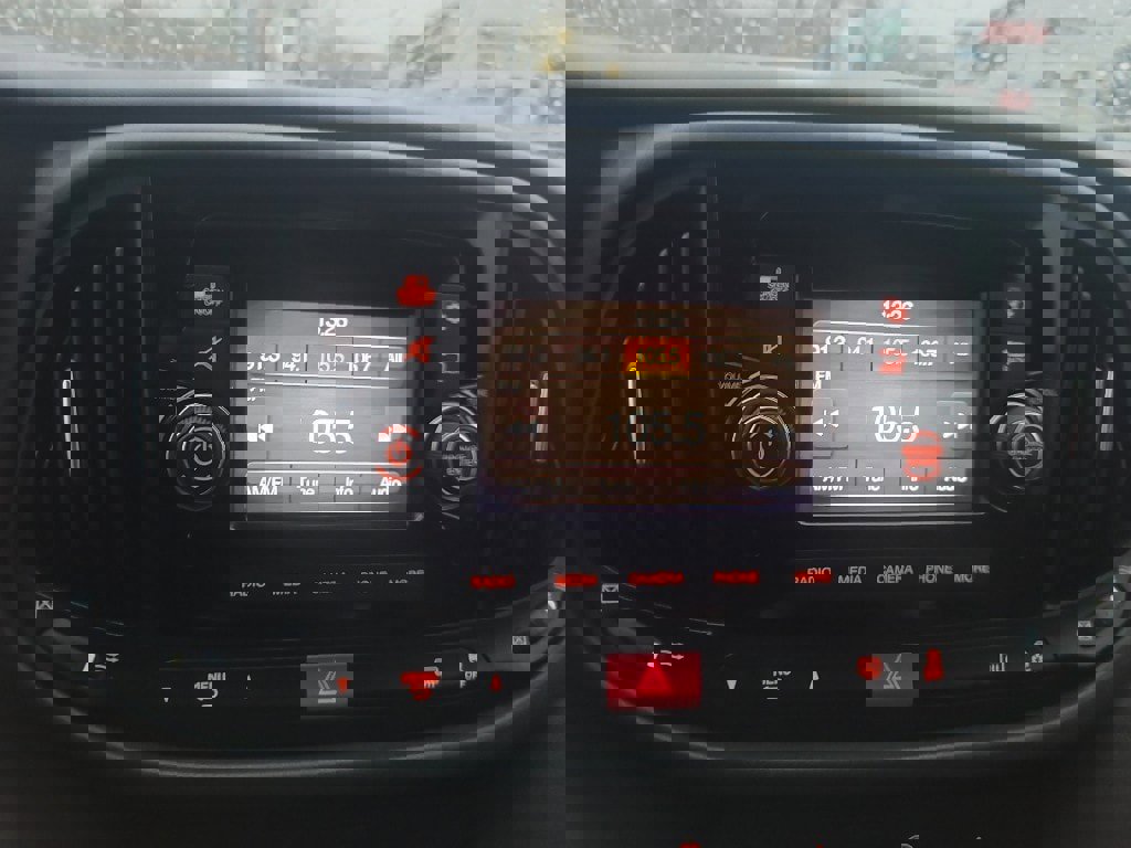 Used 2021 RAM ProMaster City Tradesman SLT image 12