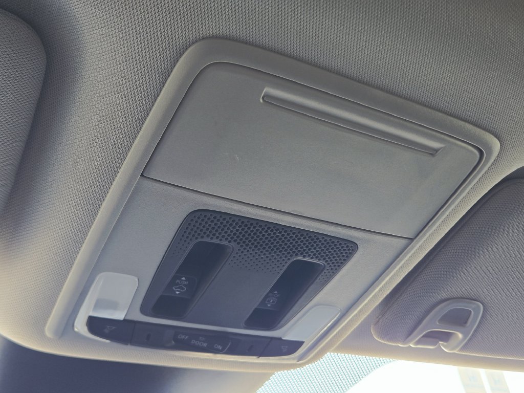 Certified 2025 Honda Pilot Touring image 27