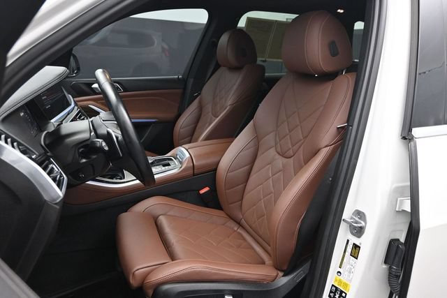 Used 2023 BMW X5 xDrive40i w/ Premium Package AWD/4WD image 5