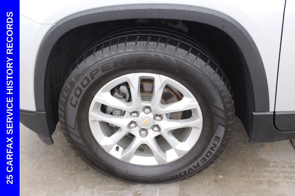 Used 2018 Chevrolet Traverse LS AWD/4WD image 12