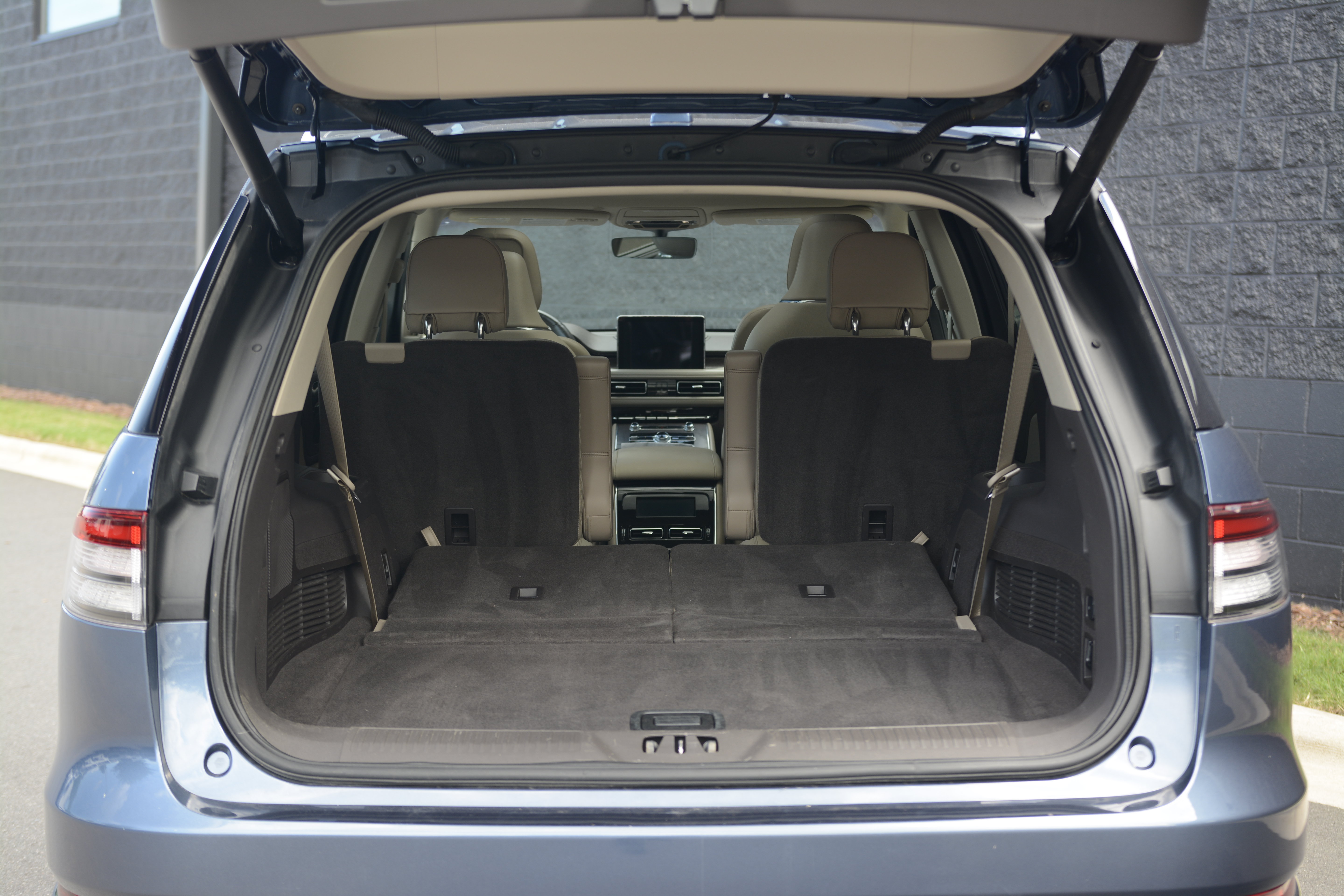 Used 2020 Lincoln Aviator Reserve w/ Equipment Group 202A AWD/4WD image 34