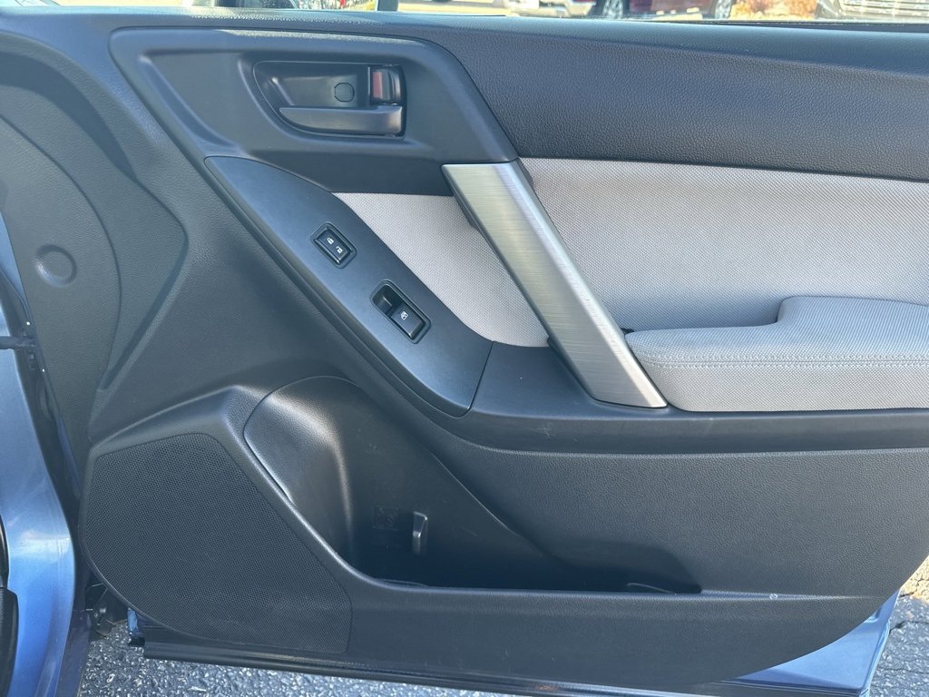 Used 2015 Subaru Forester 2.5i Premium image 31