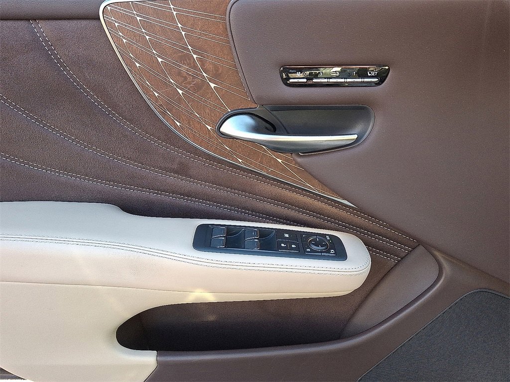 Certified 2020 Lexus LS 500 500 Base image 13