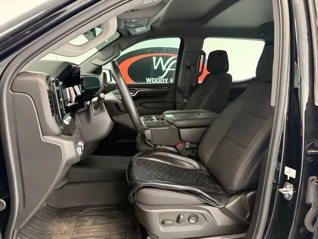 Used 2024 GMC Sierra 1500 Elevation image 11