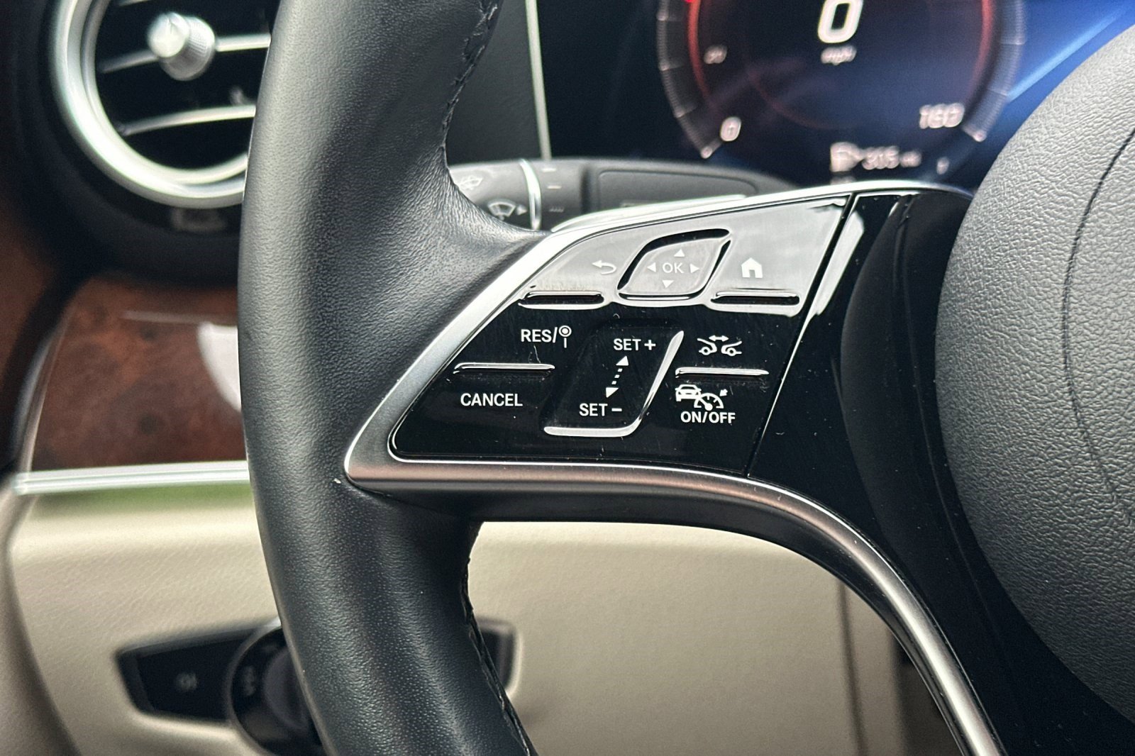 Used 2022 Mercedes-Benz E 350 Sedan image 30