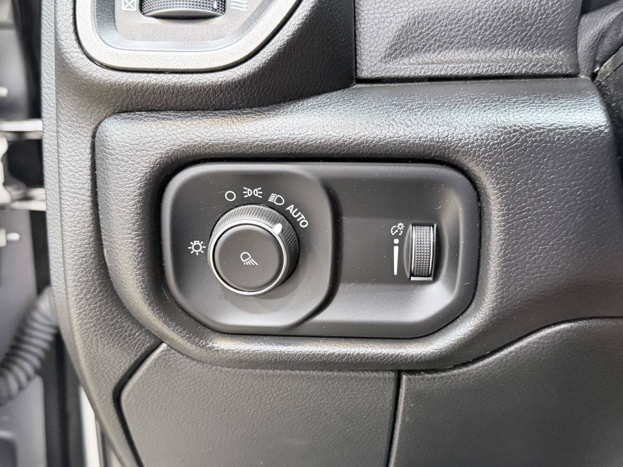 Used 2024 RAM 2500 Tradesman w/ Chrome Appearance Group AWD/4WD image 38