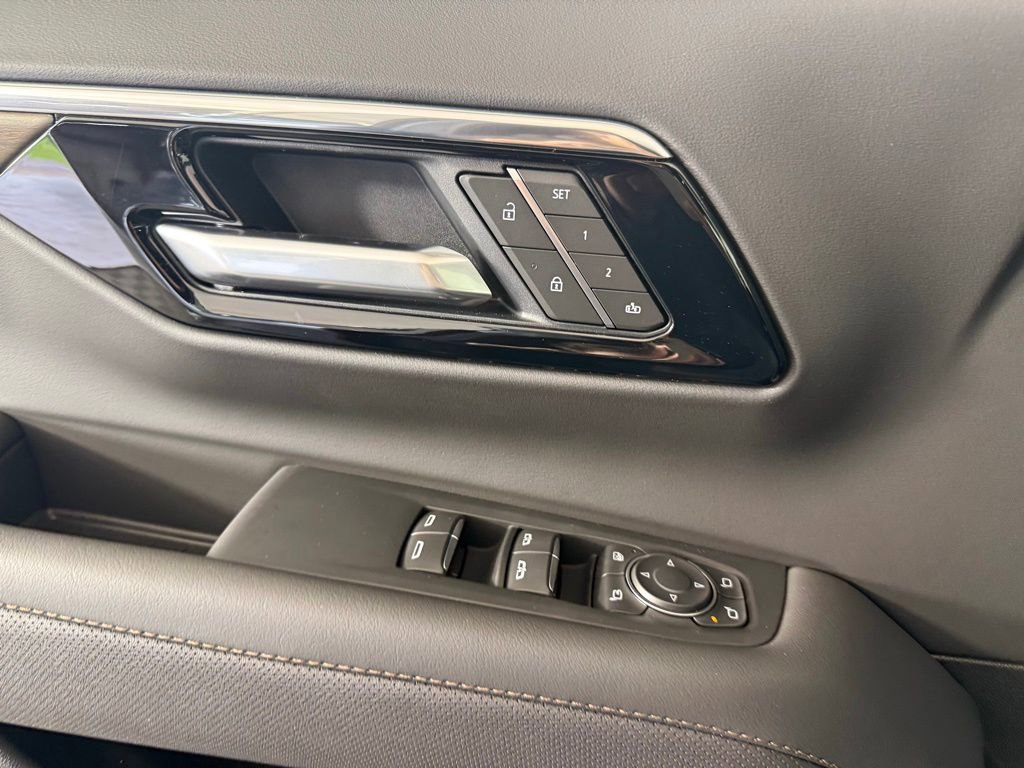 New 2026 Chevrolet Tahoe High Country AWD/4WD image 21