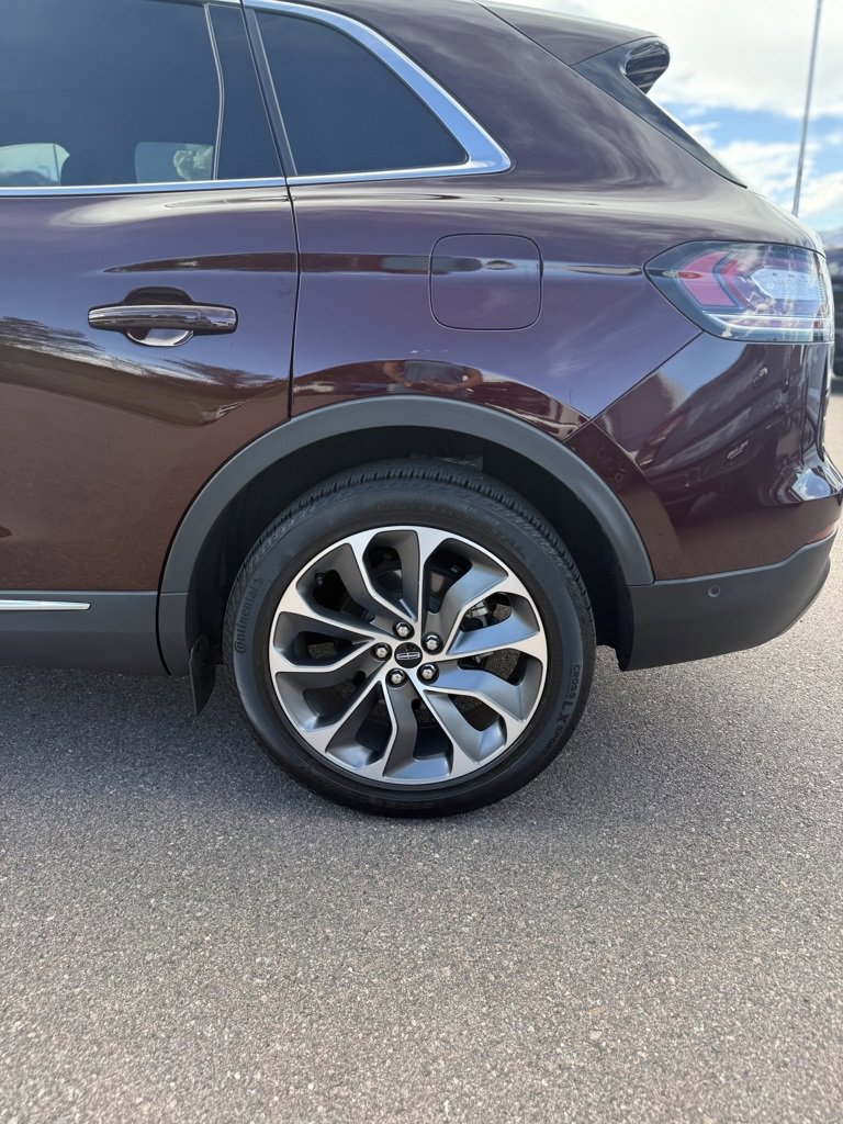 Certified 2022 Lincoln Nautilus Reserve image 32