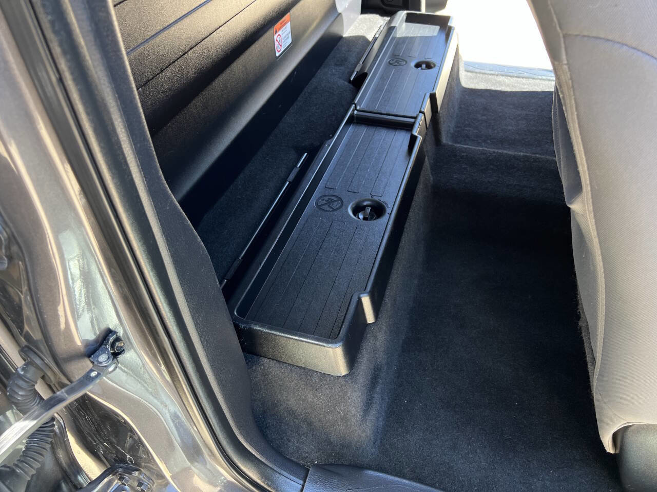 Used 2017 Toyota Tacoma SR image 23