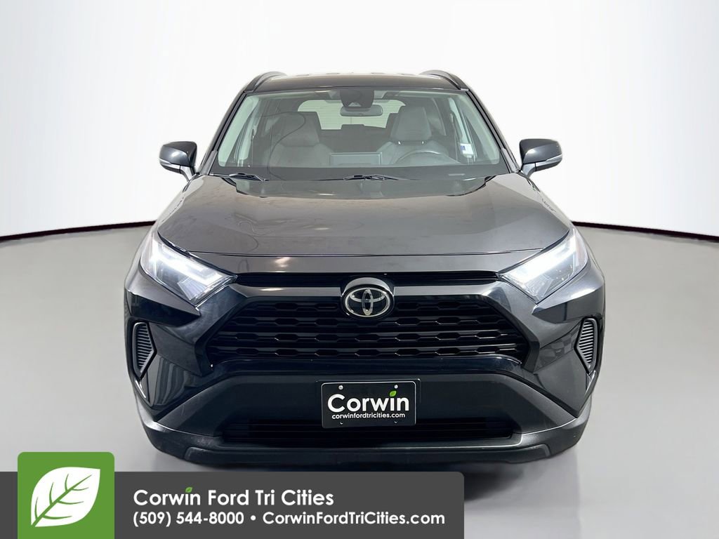 Used 2023 Toyota RAV4 XLE image 4