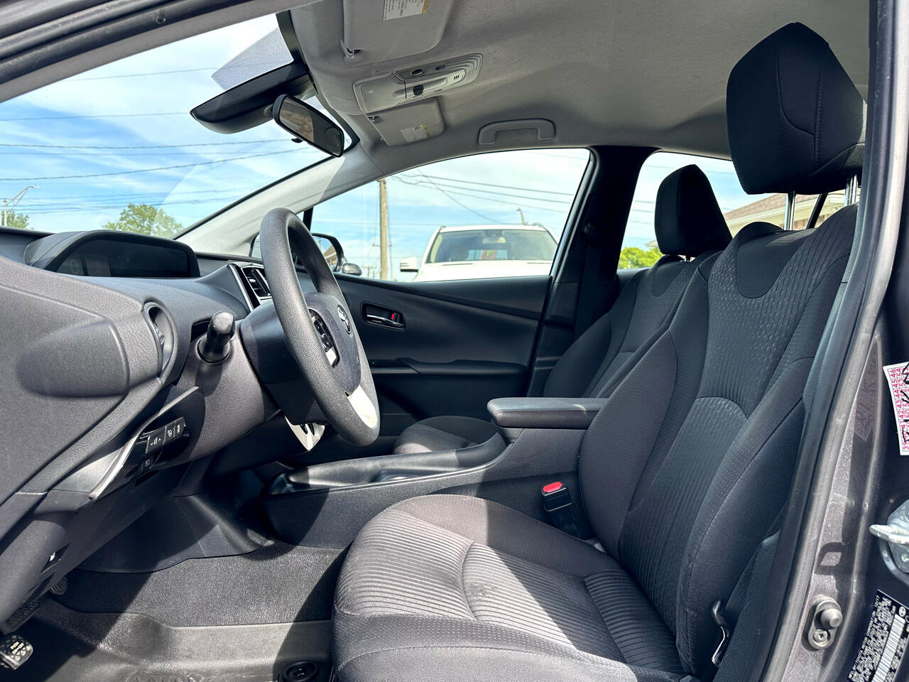 Used 2018 Toyota Prius Two image 36